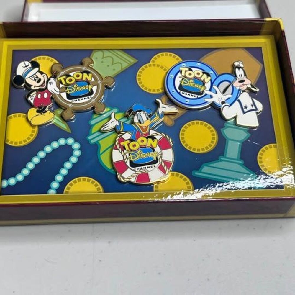 Disney Toon Disney Channel Enamel Pin Set